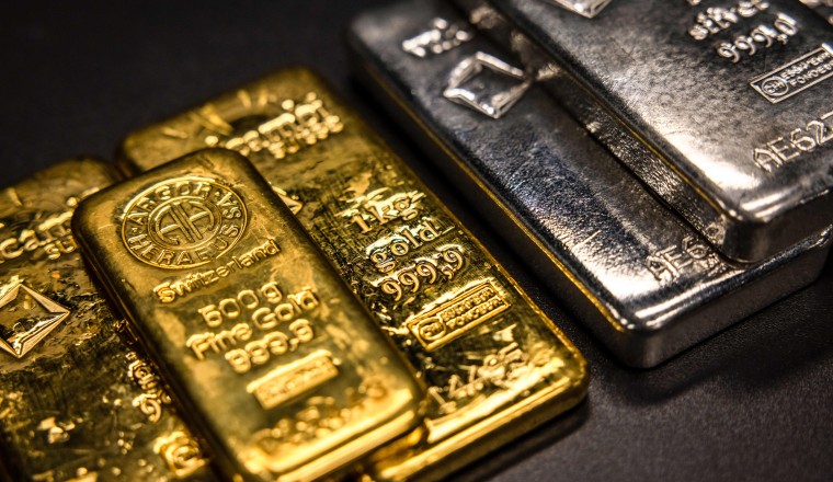 Gold, silver prices fall after CME raises precious metals margins — again
