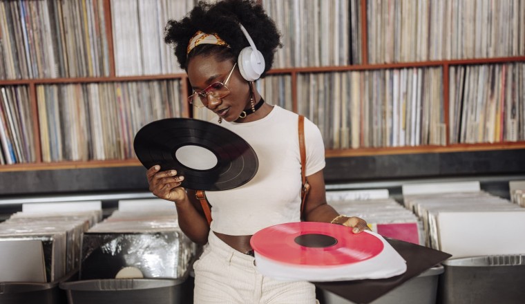 A 'quiet revolution': Why young people are swapping social media for lunch dates, vinyl records and brick phones