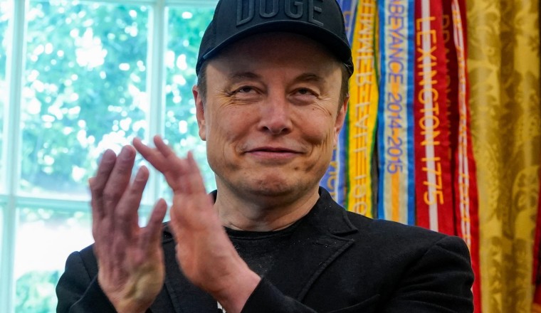 Elon Musk wants to be a trillionaire — here's how SpaceX may get him there