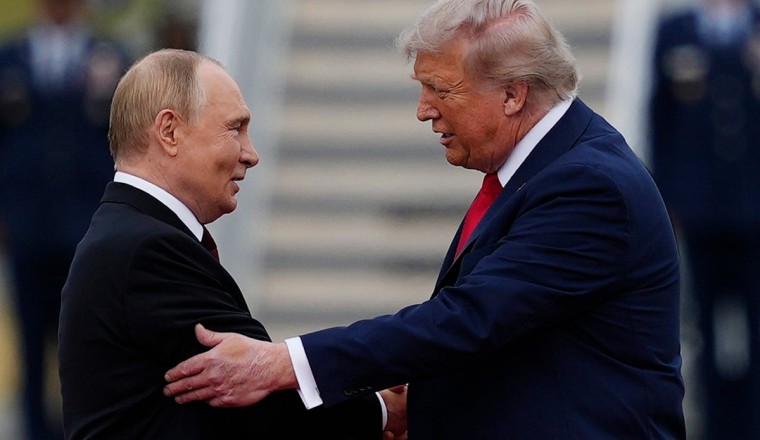 Ukraine-Russia war latest: Trump and US ‘pushing for peace deal next month’ in wake of Putin general shooting