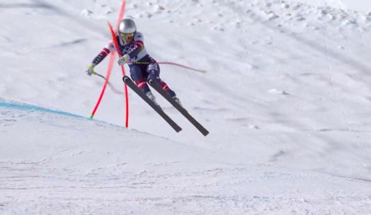 Olympic skier Lindsey Vonn in stable condition after breaking leg moments into downhill event
