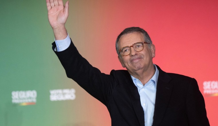 Portugal elects Socialist Party’s Seguro as president in landslide