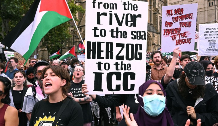 ‘War criminal not welcome’: Australians rally against Israeli president