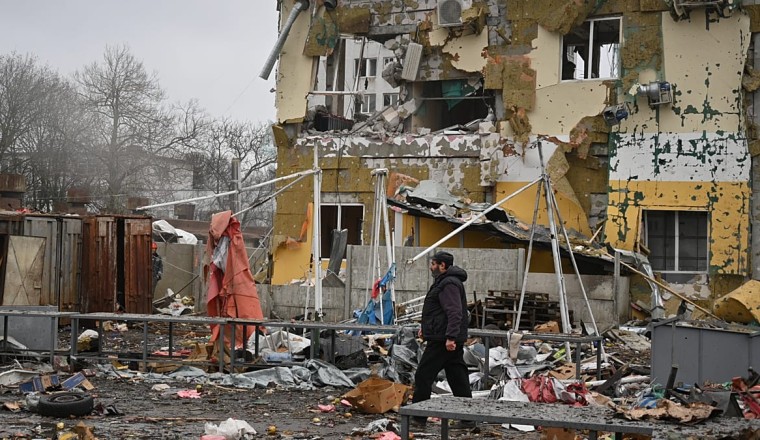 Massive Russian drone and missile attacks kill five Ukranians right before Munich summit