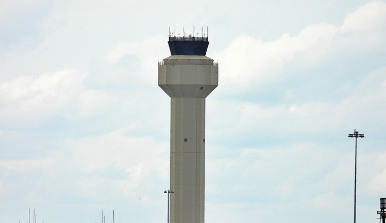 Private jet forced to land after hitting ‘multiple deer’ during takeoff at a Florida airport