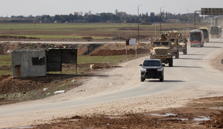US army launches retaliatory strikes on dozens of ISIL targets in Syria