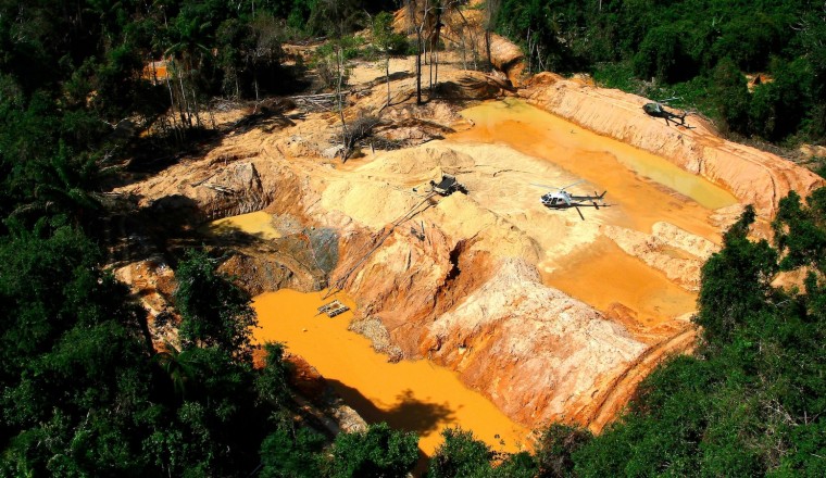 A gold-fueled mining rush scars Brazil’s Amazon, spiking deforestation and mercury risks