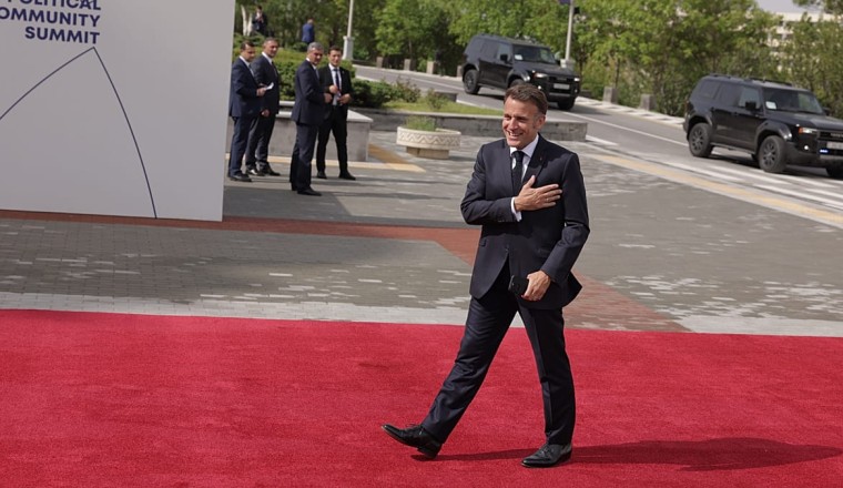 Kissing babies, singing chansons: Macron touts Armenia’s 'new era,' stealing the show at EPC summit