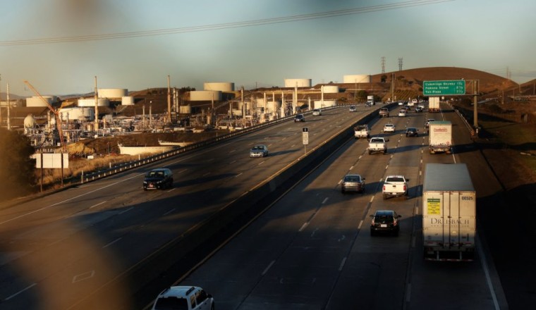 Thousands of immigrant truckers lose commercial licenses in Trump administration crackdown