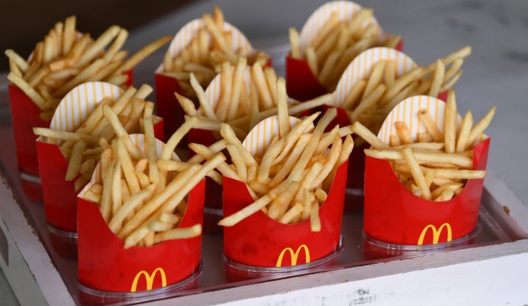 Horrifying video shows McDonald’s worker put fries in her mouth then add them to box for customer