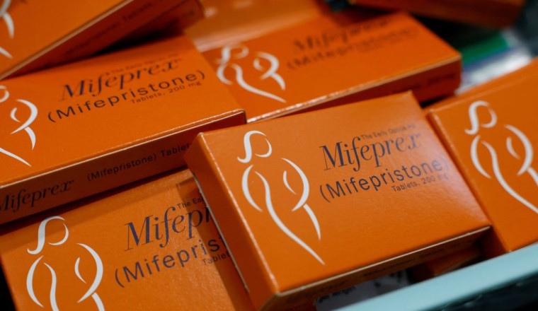 News Wrap: Supreme Court temporarily extends access to mifepristone