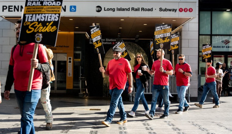 New York governor pleads with unions to resume talks amid North America's largest commuter rail system shut down