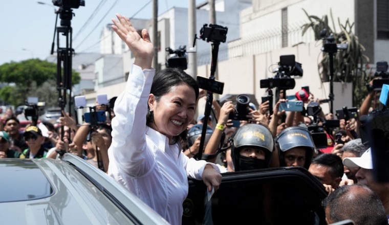 Peru's Fujimori and Sánchez to meet in June 7 presidential runoff