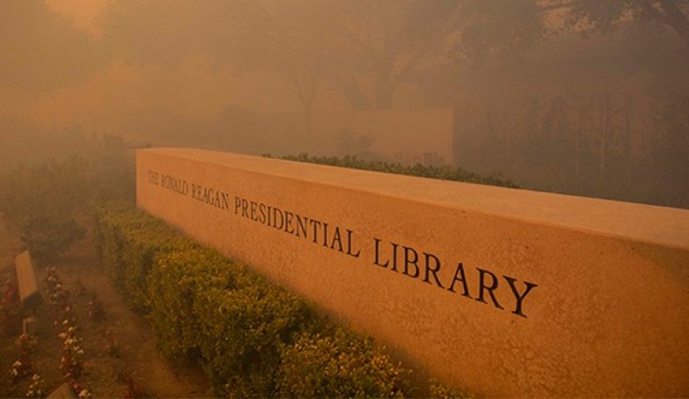 Sandy Fire Leads to Evacuation Orders in Simi Valley