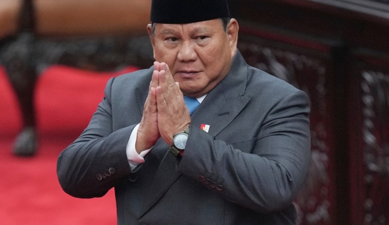 Indonesia tightens state control over exports of vital commodities