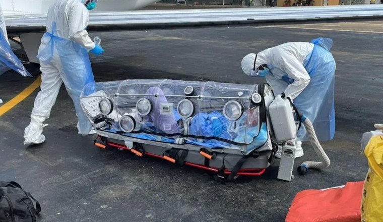 U.S. doctor with Ebola feared he "wasn't going to make it" before evacuation
