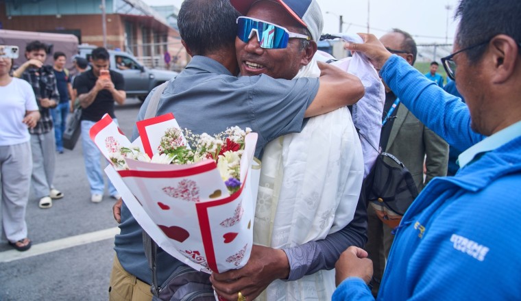 Everest record-holder Kami Rita Sherpa urges limit on climbers as crowds swell