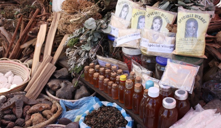 How Nigeria’s ‘algorithmic apothecary’ fuels a surge in risky herbal cures