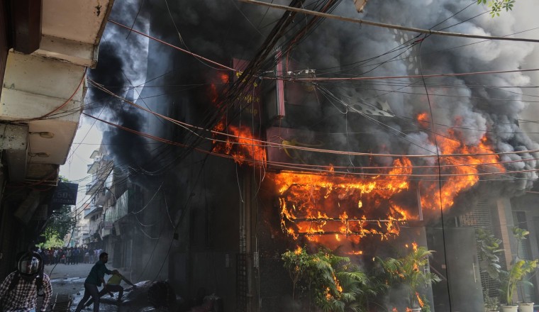 Fire at New Delhi hotel kills at least 21 people
