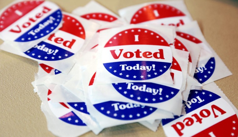 Iowa Democrats to settle a competitive Senate primary as the party looks to flip GOP seats this fall