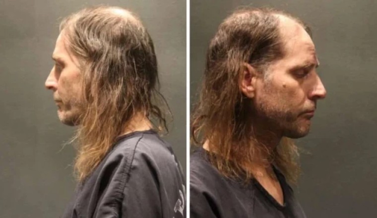 Judge: Paedo Sex Offenders May Use Girls' Locker Room