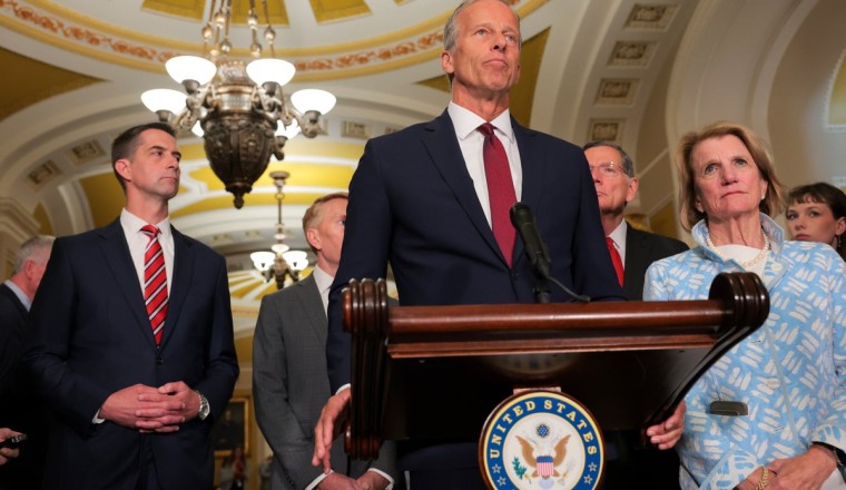 Senate abandons Trump: New ICE funding bill leaves out $1B for ballroom, $1.8B ‘slush fund’