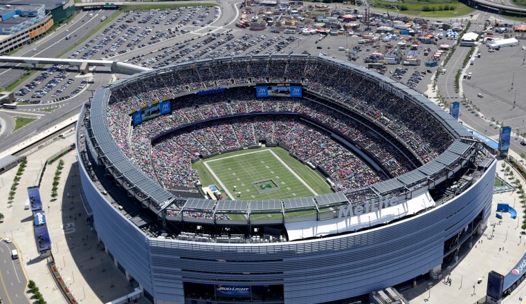 Which World Cup 2026 stadiums will host matches in US, Canada and Mexico?
