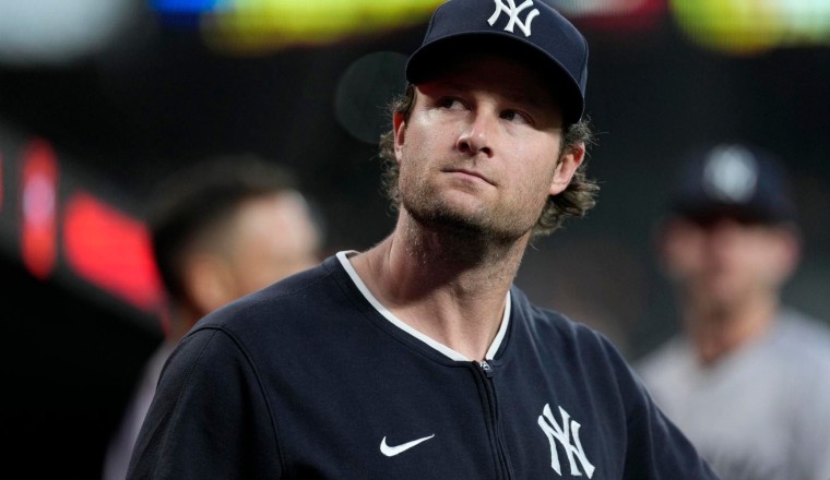 Yankees $324 Million Superstar Is ‘Rooting For Owners’ After Salary Cap Update