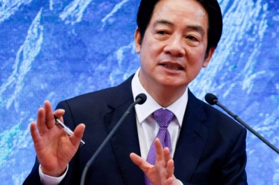 China bans four New Zealand lawmakers over visit to Taiwan