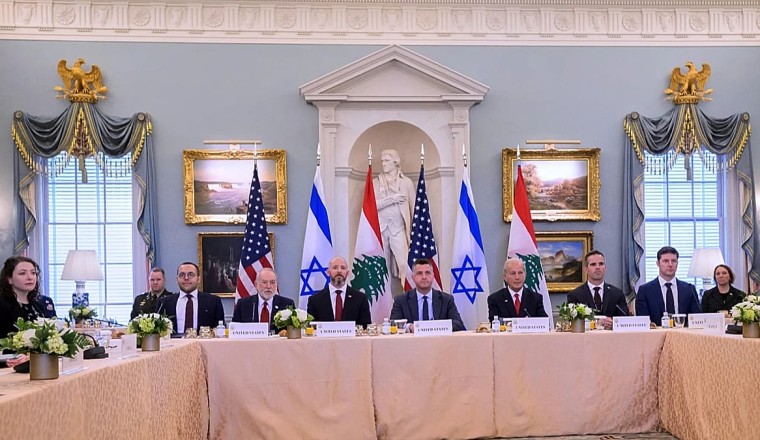 Israel and Lebanon agree to conditional ceasefire following US-led talks