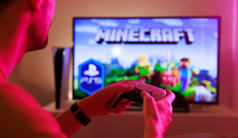 Teenagers are using a $5 Minecraft malware called WeedHack to target and cyberbully victims